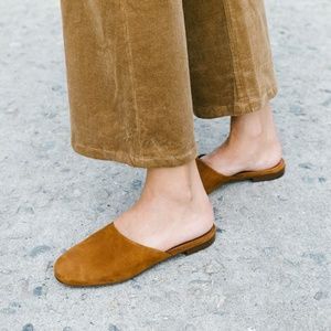 Jenni Kayne round toe brown suede Olympia mules